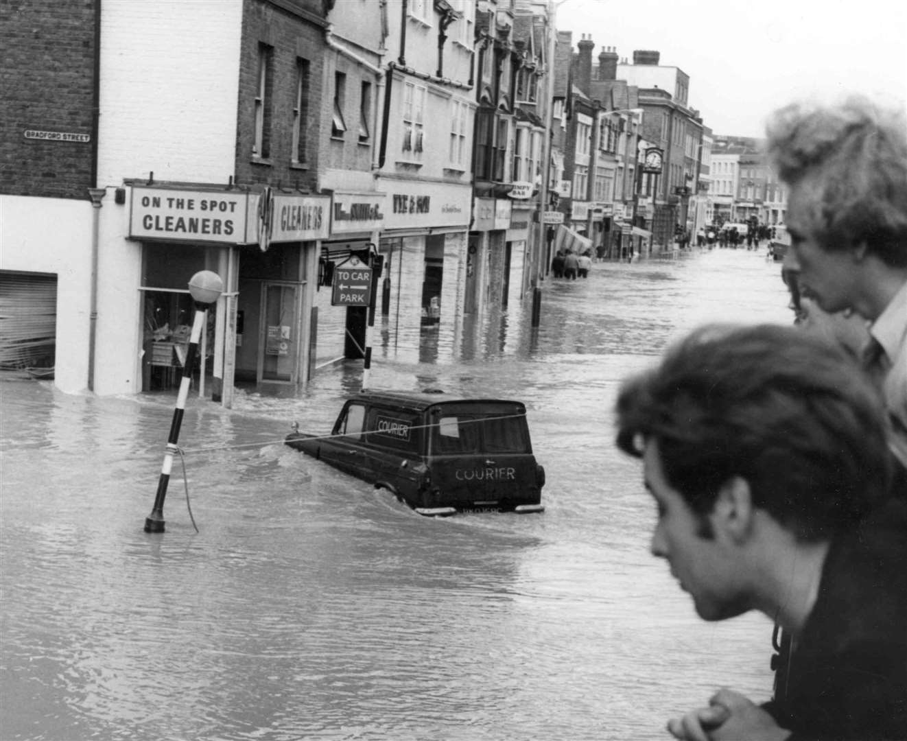 A delivery van stuck in the flood waters in Tonbridge in 1968