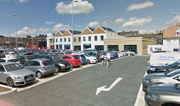 The tanning salon will be sited at Unit 25 of St James Retail Park if permission is granted. Picture Google Maps