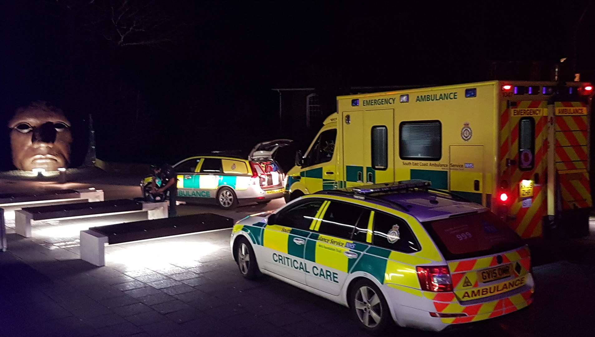 Ambulance crews outside the Marlowe Theatre in Canterbury (6539494)