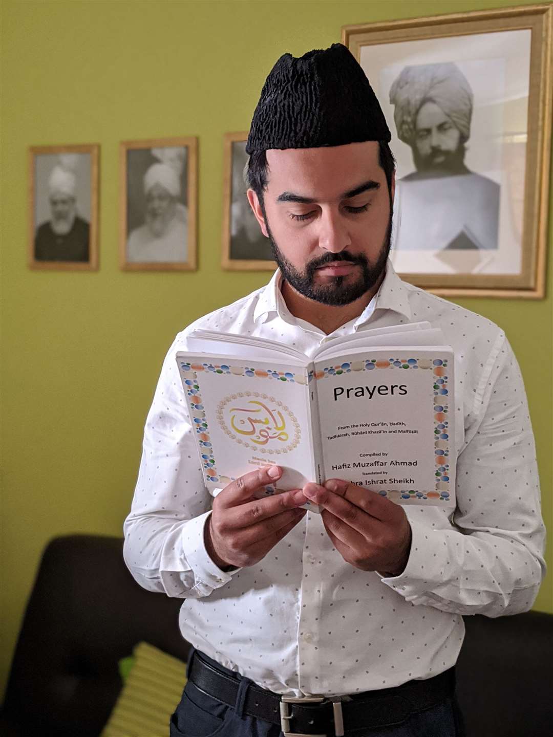 Safeer Khan conducting an online prayer