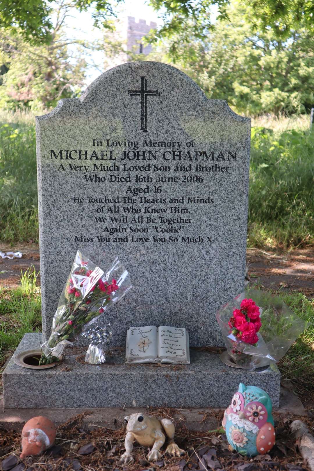Michael Chapman's grave in Bobbing churchyard