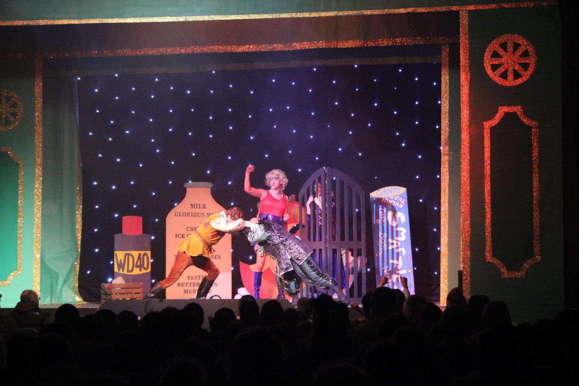 Fisticuffs between Jack (Tom Balmont) and Fleshcreep (Corrie's Steven Arnold) in Jack and the Beanstalk at Sittingbourne's Swallows Leisure Centre (6183865)