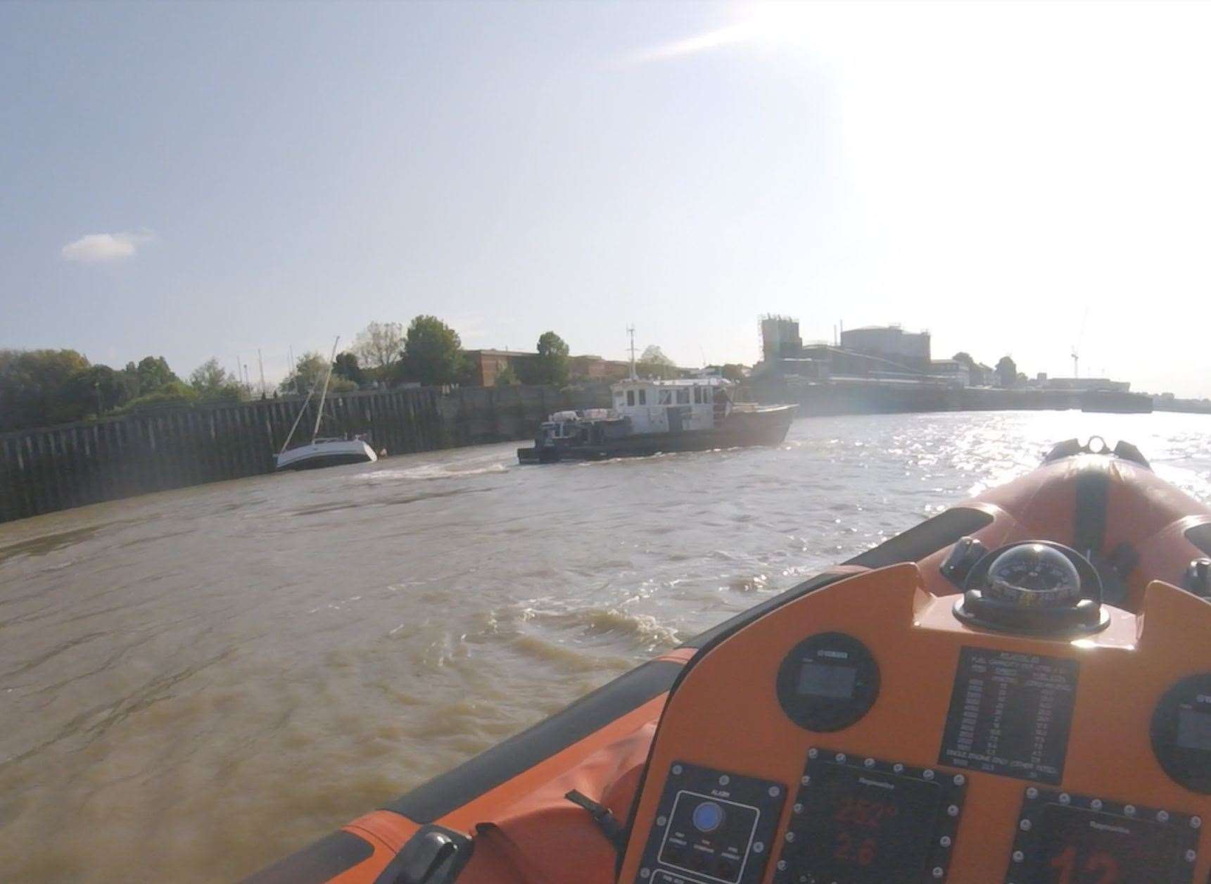 RNLI Gravesend on scene of tilting yacht. Picture: RNLI