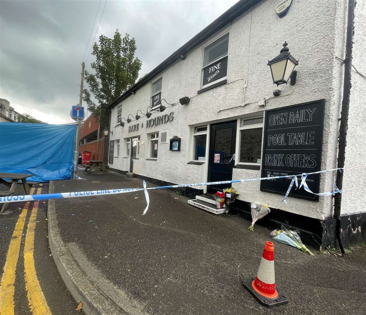 A cordon in place at the Hare and Hounds pub in Maidstone town centre