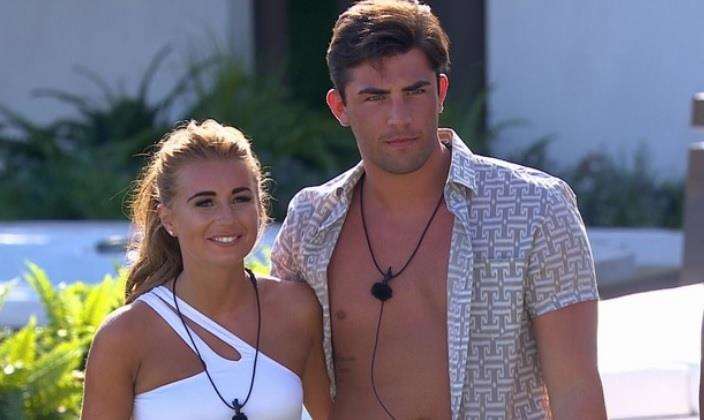 Dani Dyer and Jack Fincham on Love Island