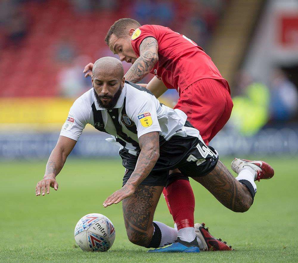 Walsall v Gillingham action Picture: Ady Kerry (3666084)