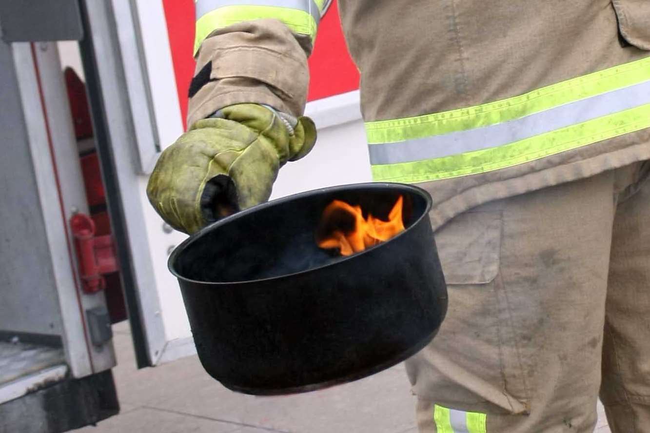 Crews attended a flat following a chip pan fire