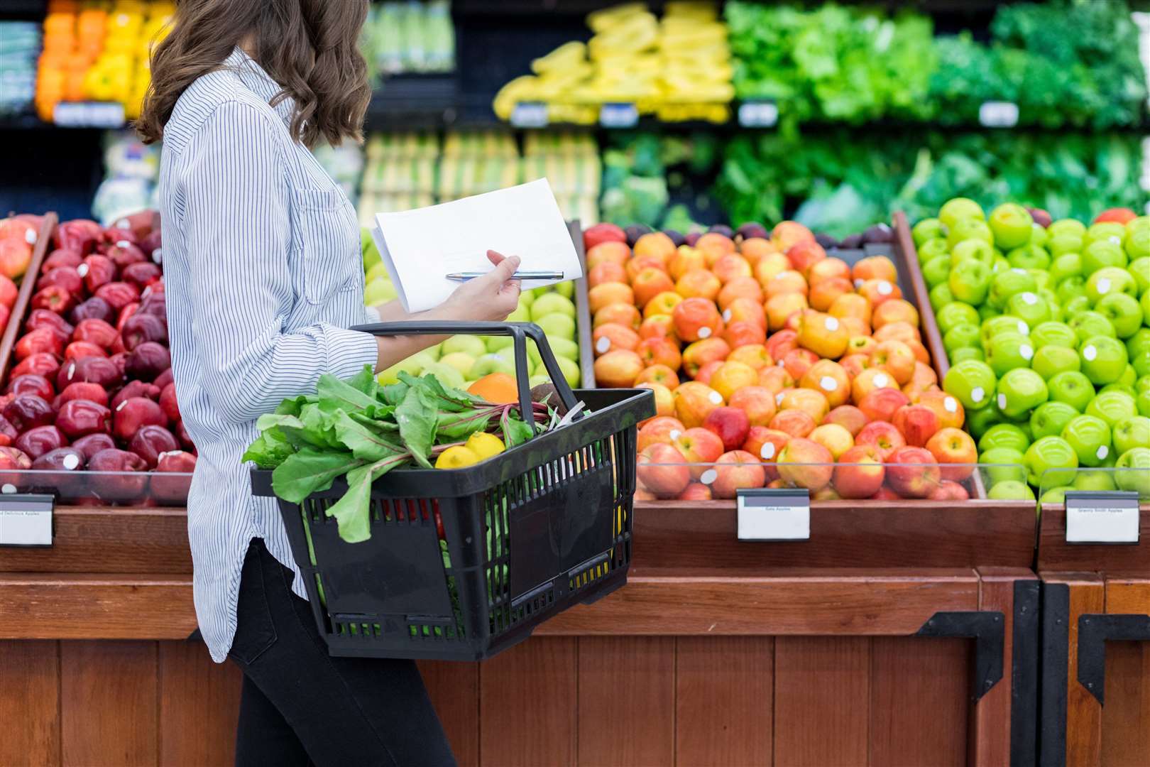Healthy Start vouchers and cards ensure young families are getting enough fruit and veg. Image; iStock.