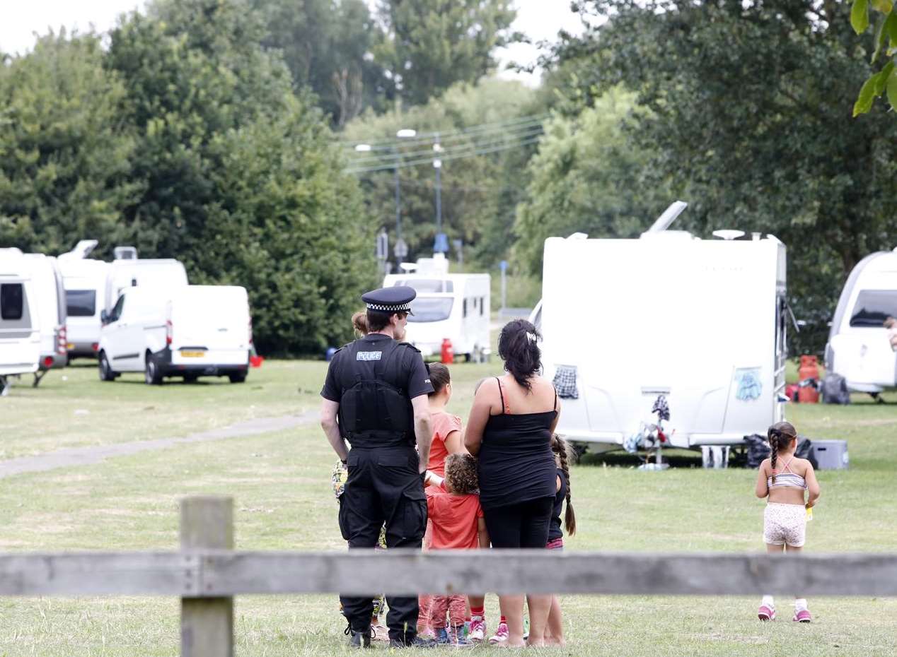 Travellers in the centre of Leybourne