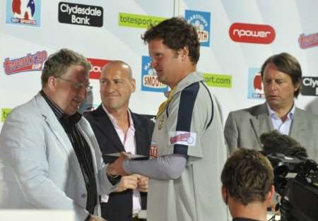 Rob Key receives his runners-up medal from ECB Chief Executive David Collier. Picture: BARRY GOODWIN