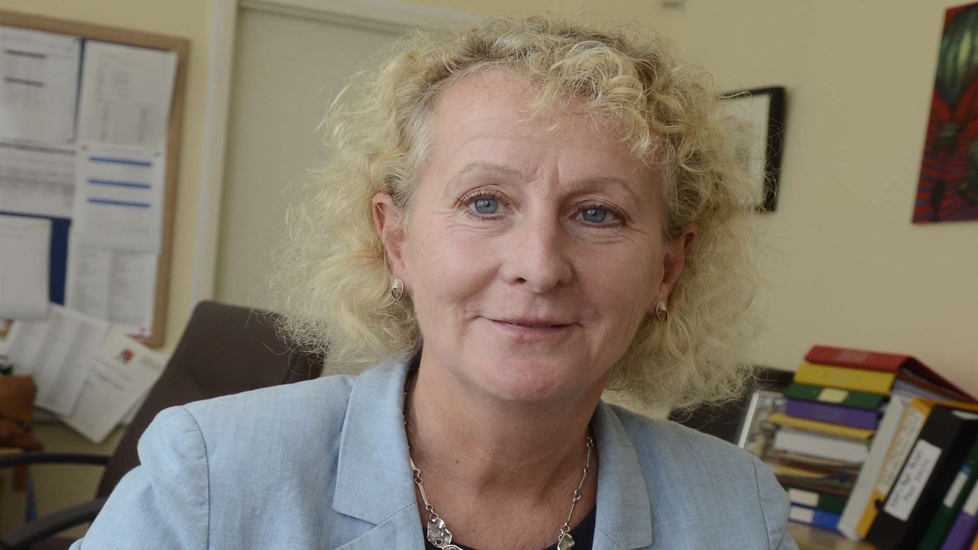 Simon Langton Girls' Grammar School head teacher Jane Robinson quits