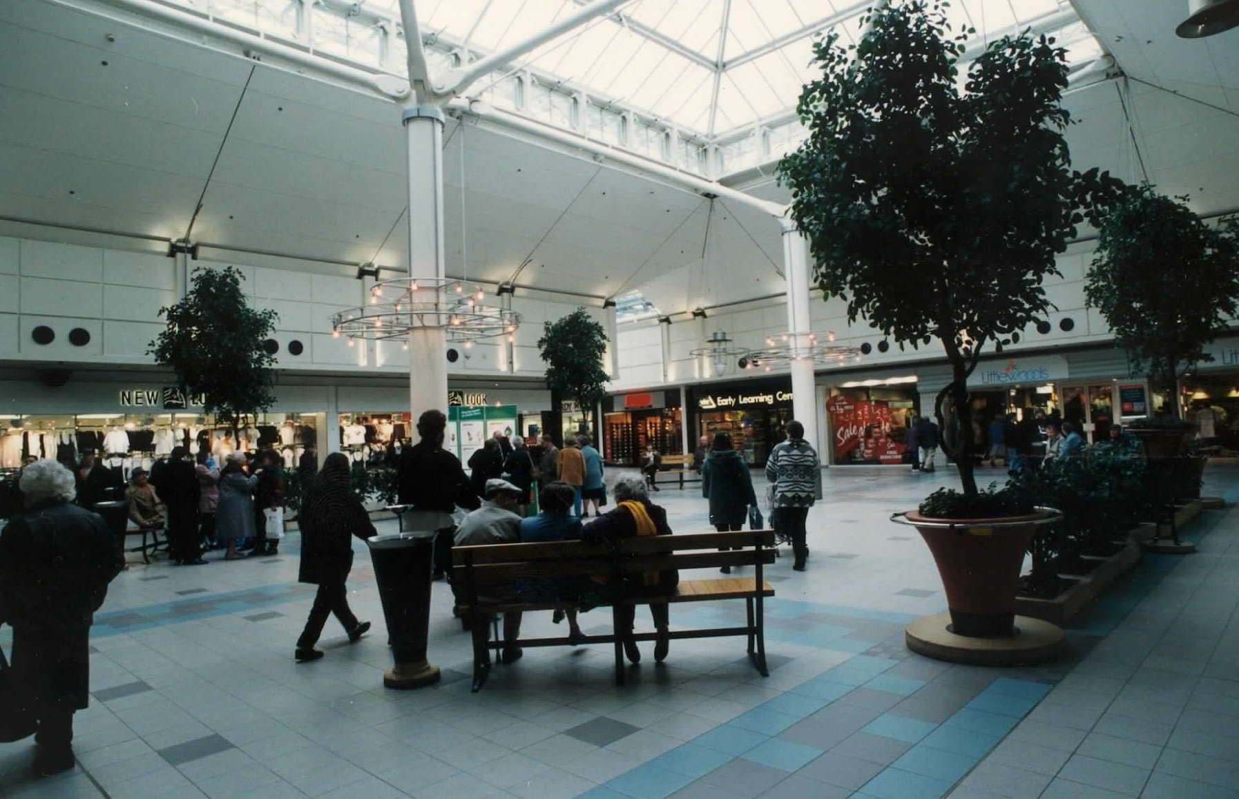The main square in 1995, featuring New Look, Early Learning Centre and Littlewoods