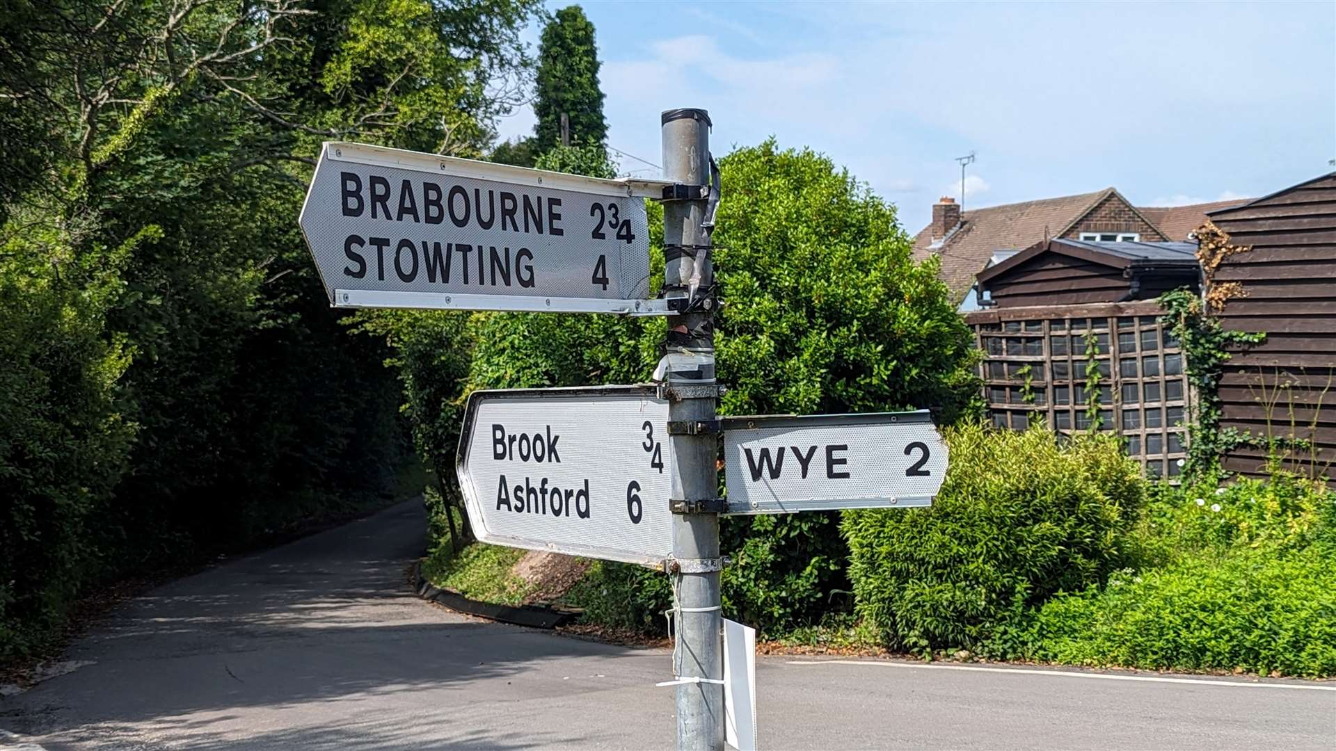 Signs pointing the way to many of the villages in this beautiful corner of Kent