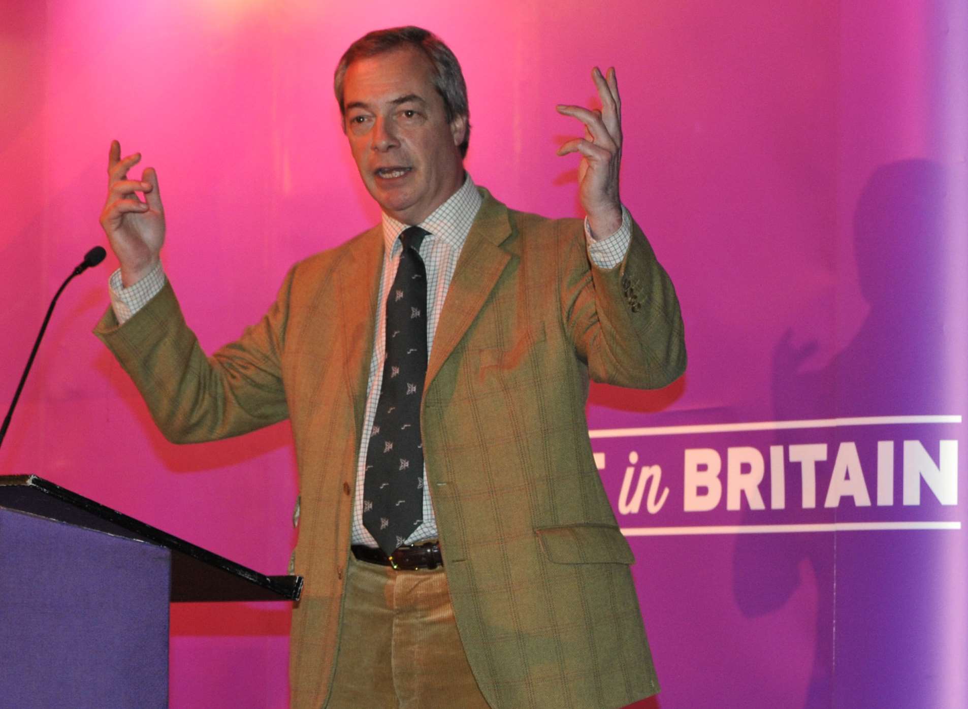 Ukip leader Nigel Farage addresses party rally in Margate