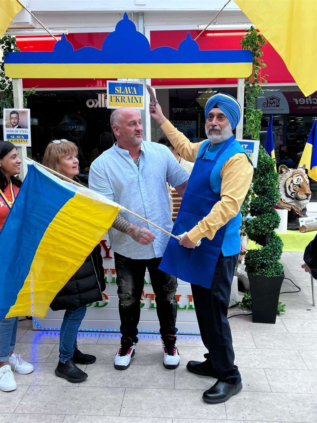 One of the donors, Mr Shaun Welch, donated £250 for a single samosa in support of the Ukraine appeal