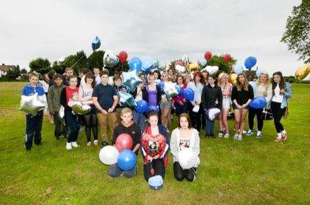 Rectory Playfield, Sittingbourne - a group of youngsters who knew Kyle Coen releasing balloons in memory of him.