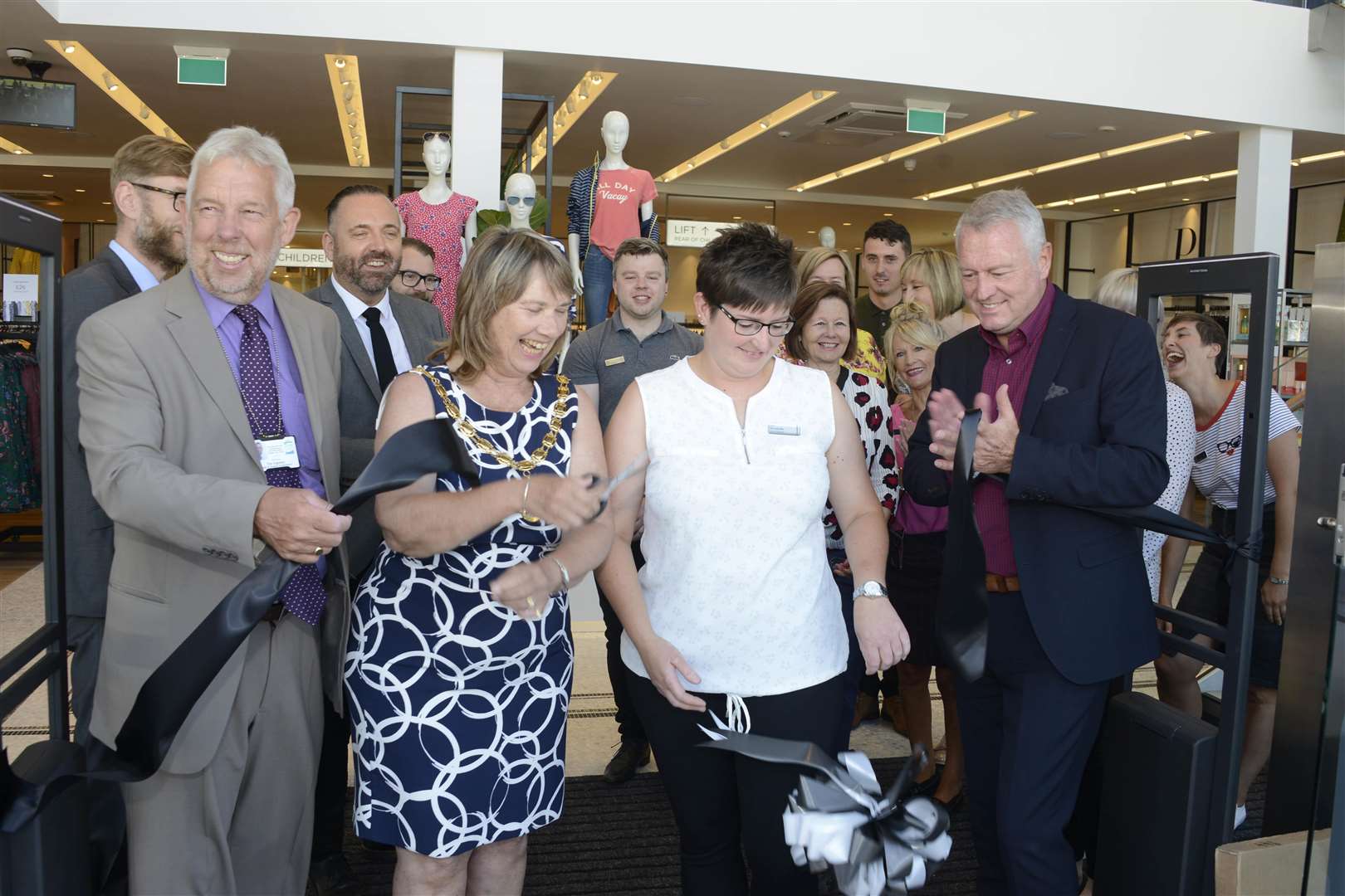 Sue Chandler, chairman of Dover District Council, cuts the ribbon. Picture: Paul Amos