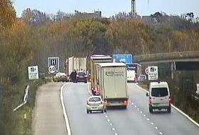 A lane of the M20 is closed following the earlier incident. (5494903)