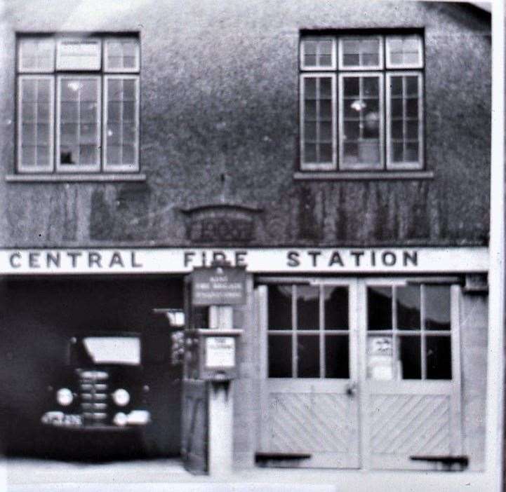 The former Old Fire Station in Swanscombe around 1949 when the library was located on the floor above. Photo: Christoph Bull