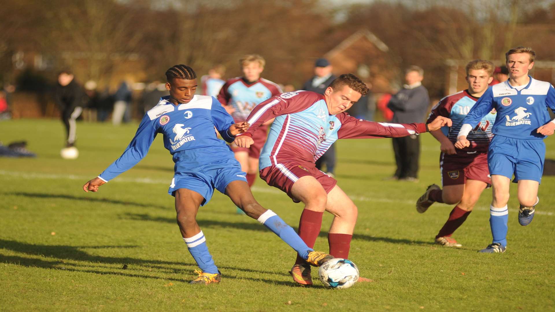 KFU Woodpecker and Wigmore Youth Wanderers go head-to-head in Under-18 Division 2 Picture: Steve Crispe