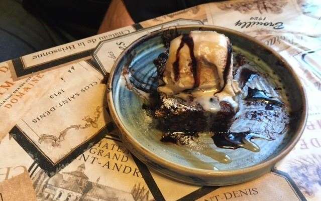 This chocolate brownie with vanilla ice cream was the choice of the apprentice but I made sure I got an extra spoon and it was good