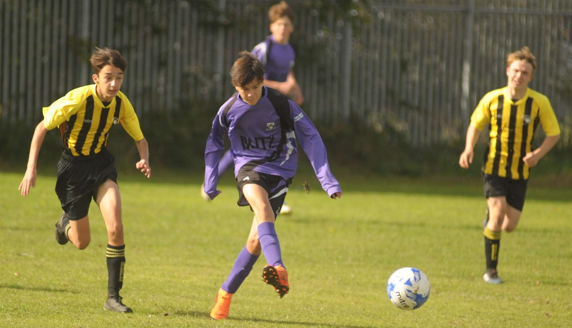 Anchorians and Rainham Eagles battle for the points in Under-16 Division 2 Picture: Steve Crispe