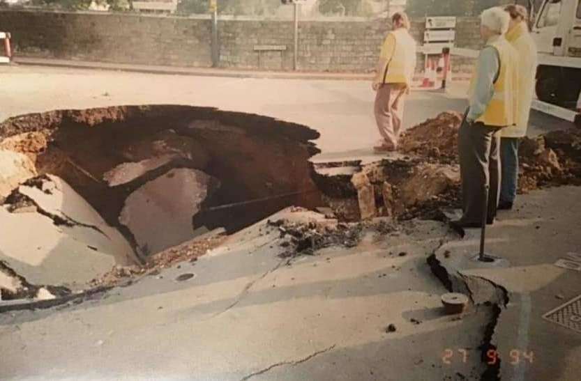 A sinkhole opened up in Tonbridge Road, Maidstone in September 1994. Credit: Neil McPherson