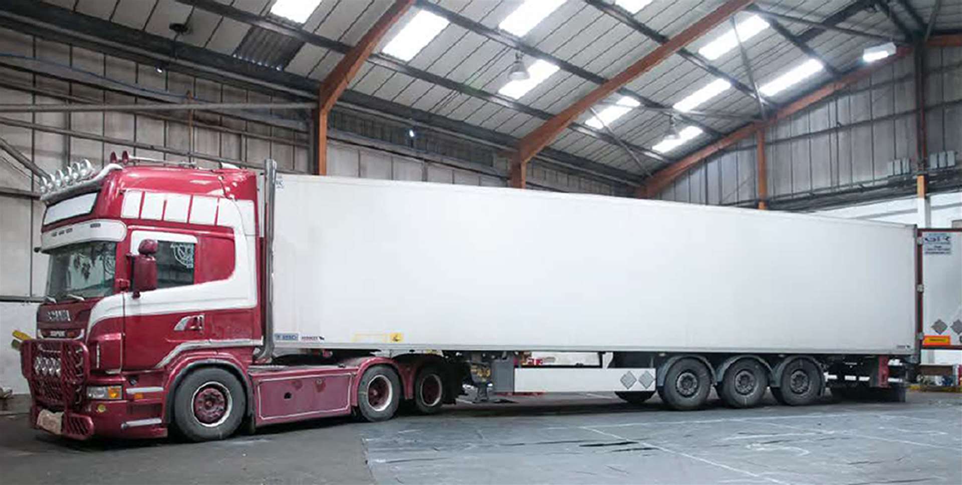 The HGV and trailer which Maurice Robinson was driving (Essex Police/PA)