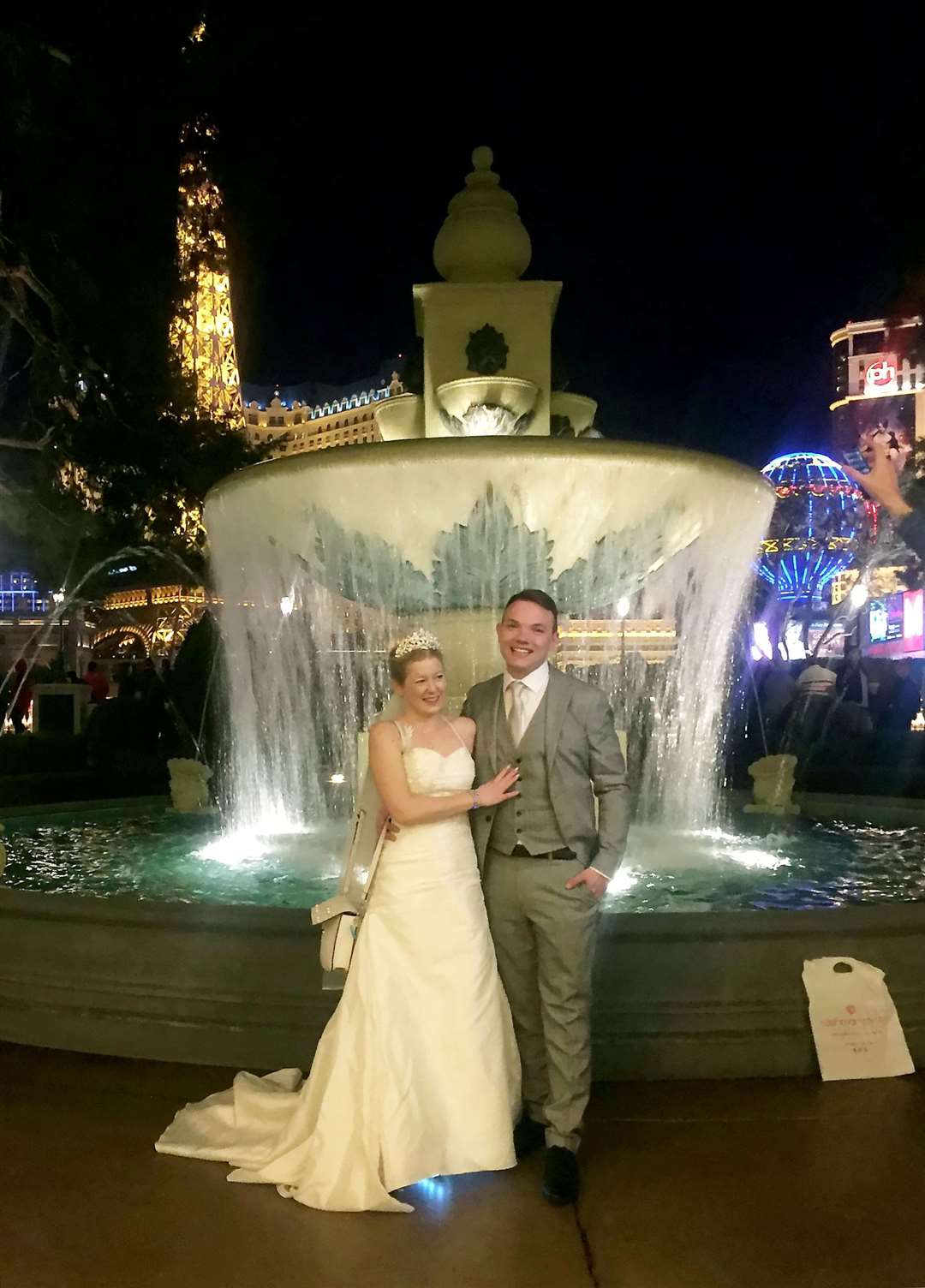 Sarah Elliott, 34, and Paul Edwards, 36, who met on a dating app on December 15 and immediately married in Vegas are now looking to divorce. Picture: SWNS