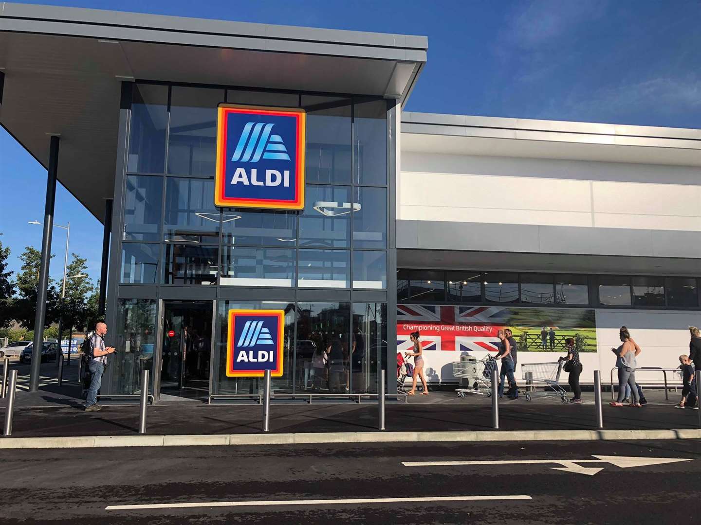 Aldi in Ashford opened in August 2018 in Victoria Road