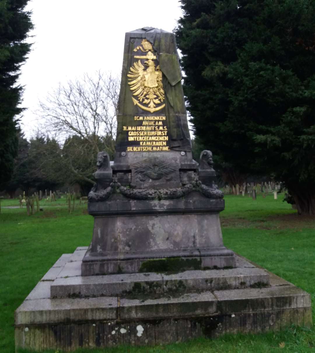 The memorial in Cheriton Road Cemetery. Copyright: Historic England