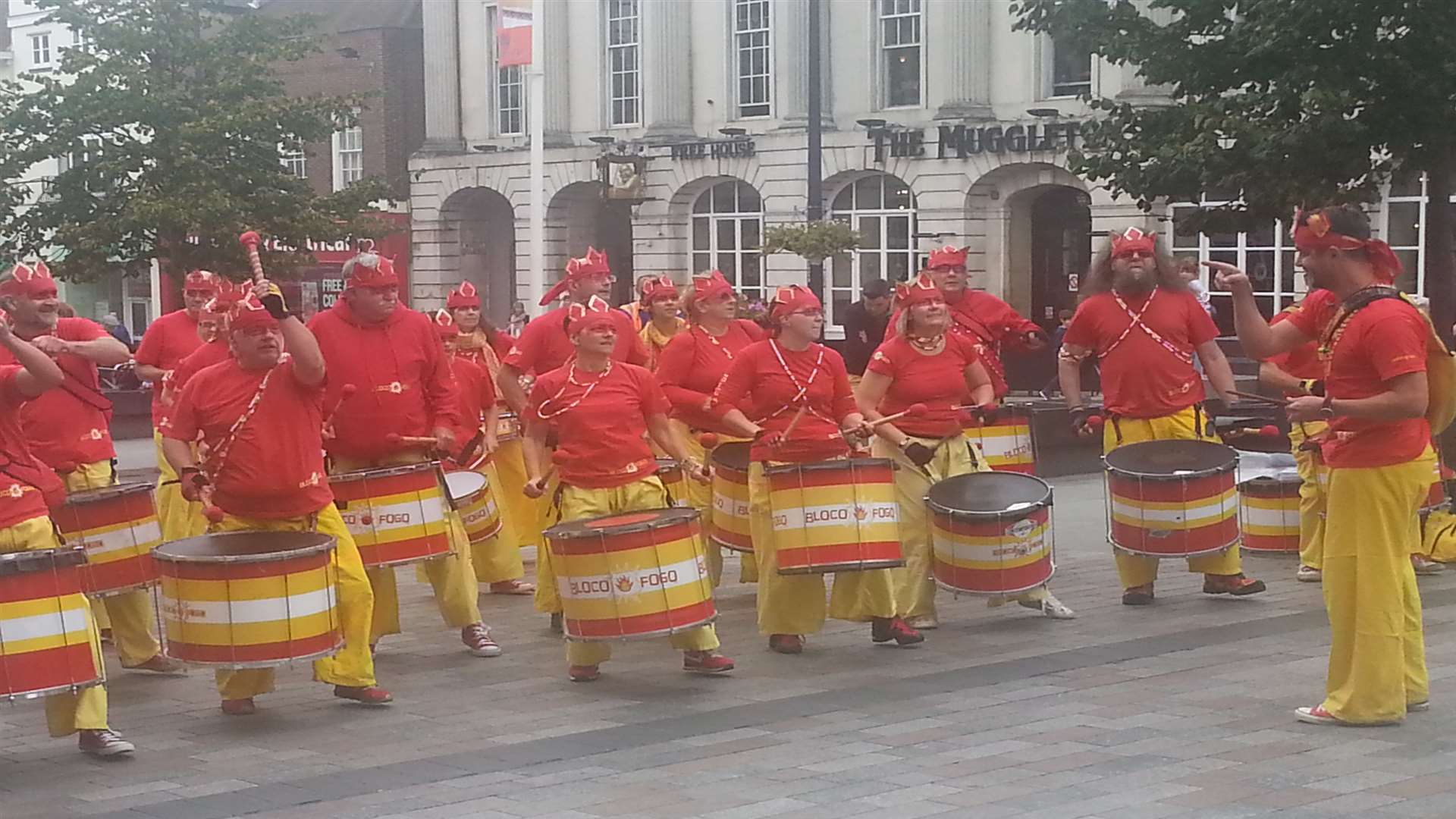 Bloco Fogo in action in Jubilee Square