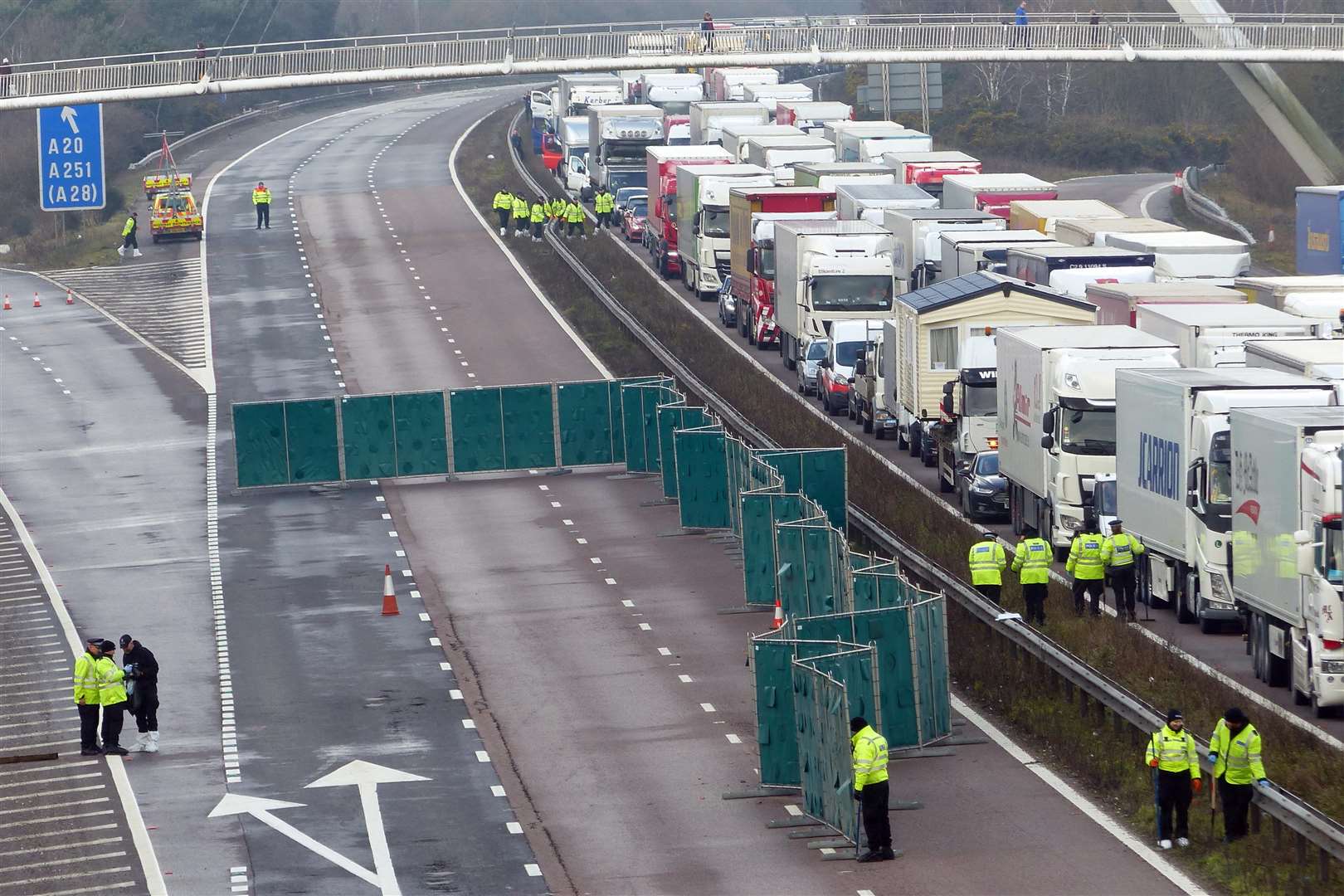 Police on the M20 where Dominique Worrall's body was found (1023566)