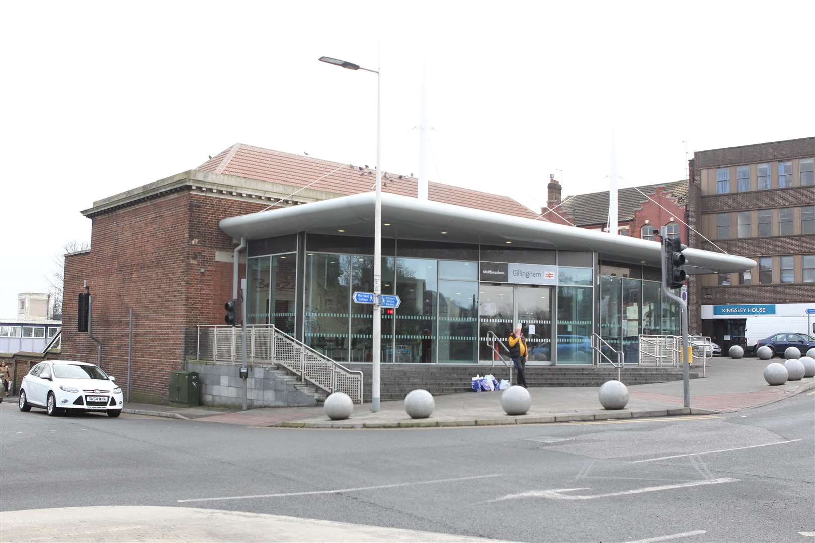 Gillingham Railway Station, stock picture