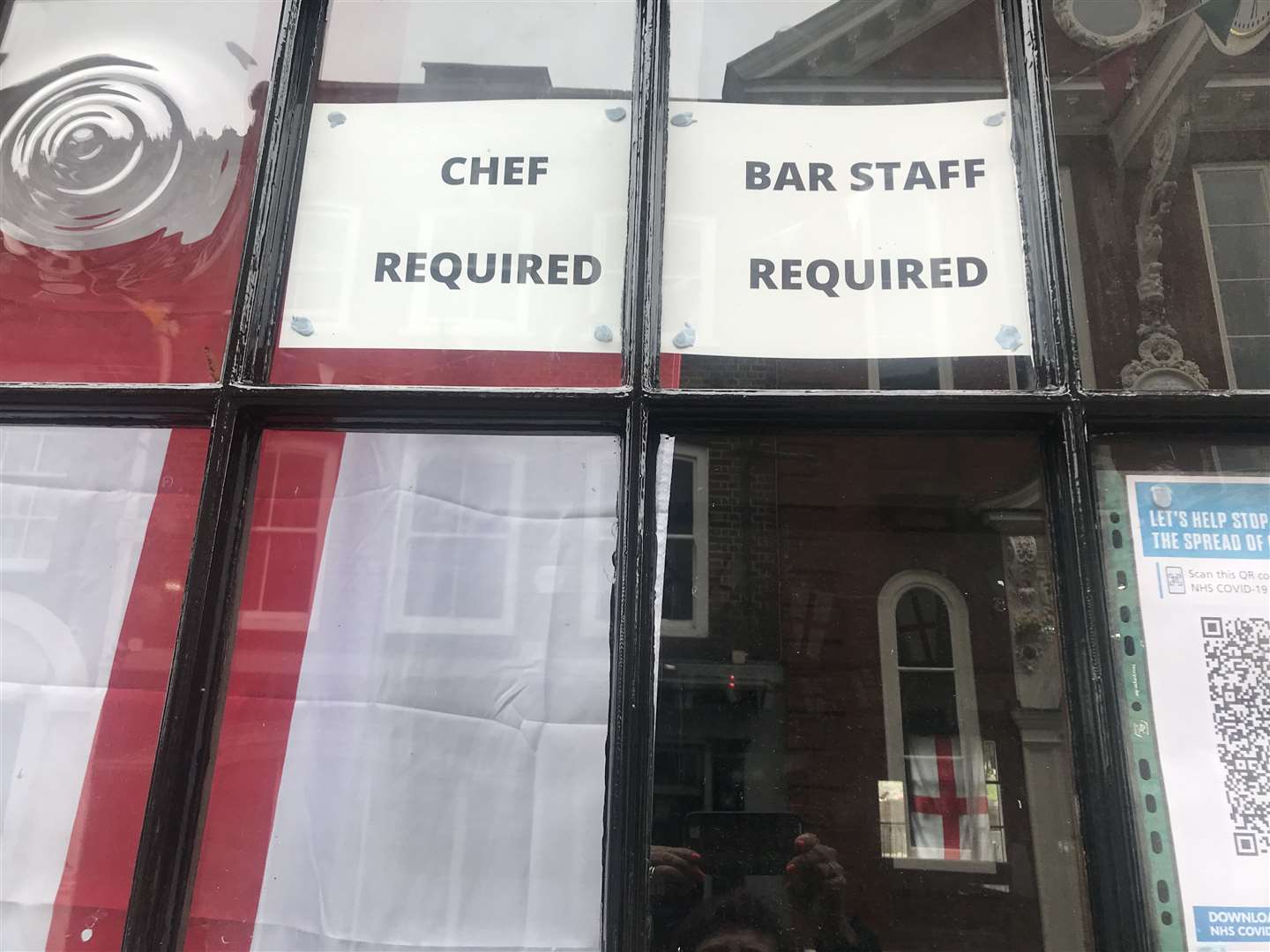 Staff needed at Ye Arrow and Jolly Knight, Rochester