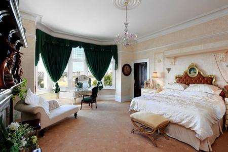 Charles Dickens holiday home, which inspired him to write Bleak House, is on the market for £2m