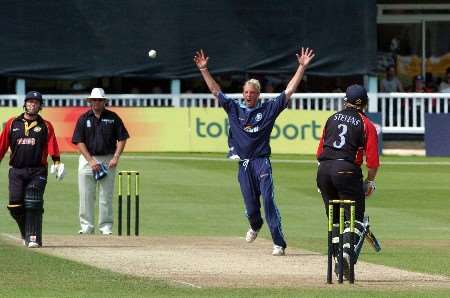 Surrey's Neil Saker appeals for the wicket of Darren Stevens. Picture: MATTHEW WALKER