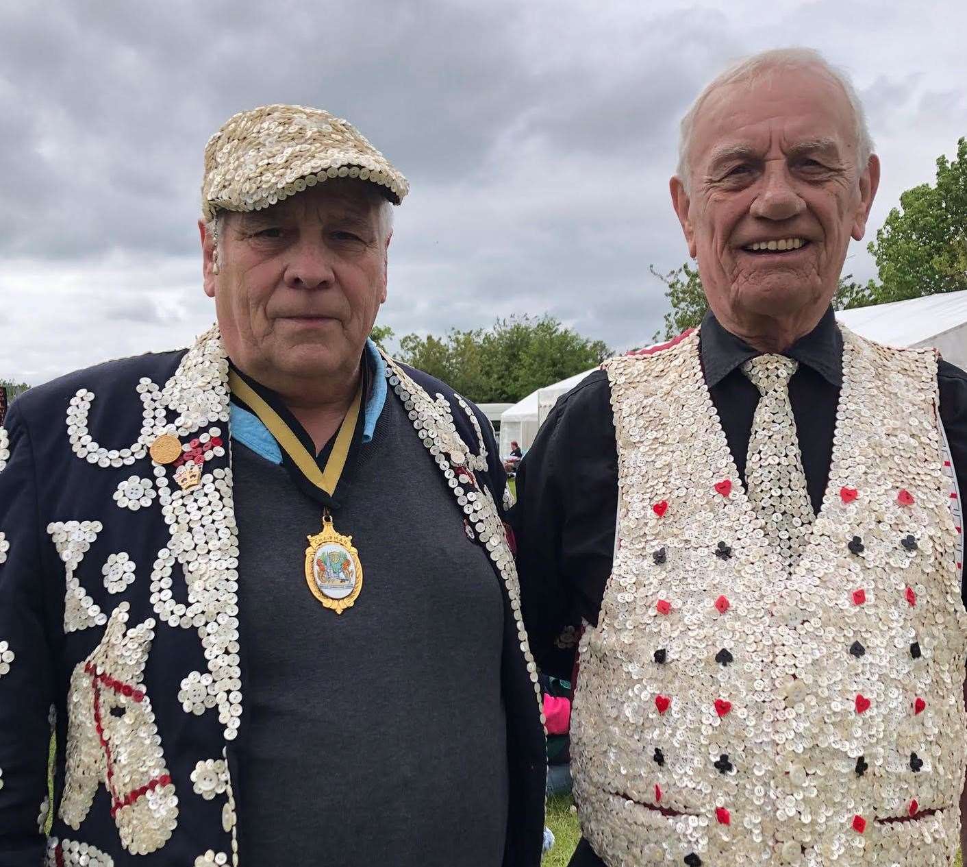 Ron with the Pearly King of Mile End at one of his country shows