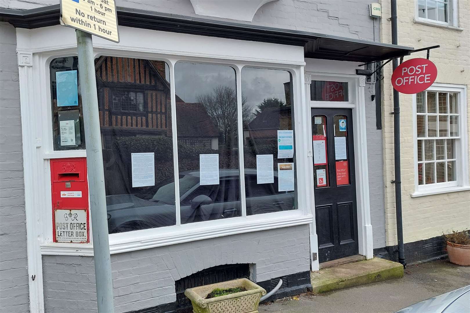 The Post Office in Charing high street will not reopen