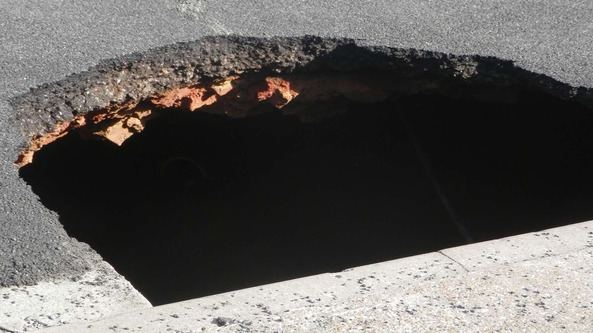 A close-up of the hole in Strood. Picture: Nicole Xhepa