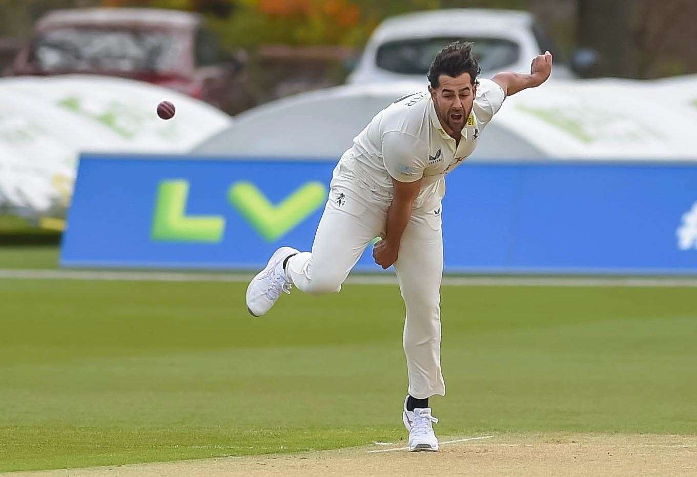 Overseas Kent bowler Wes Agar on debut action against Essex. Picture: Ian Scammell / Oyster Bay Photography