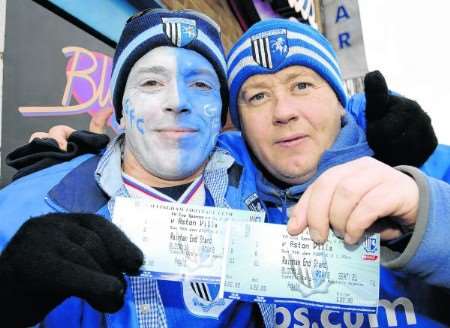 Gills fans Bruce Smith and Micky Mason before the match