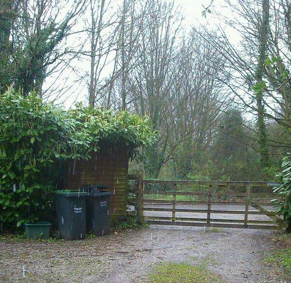 Alan Chatfield spots snow starting to fall in Wrotham.