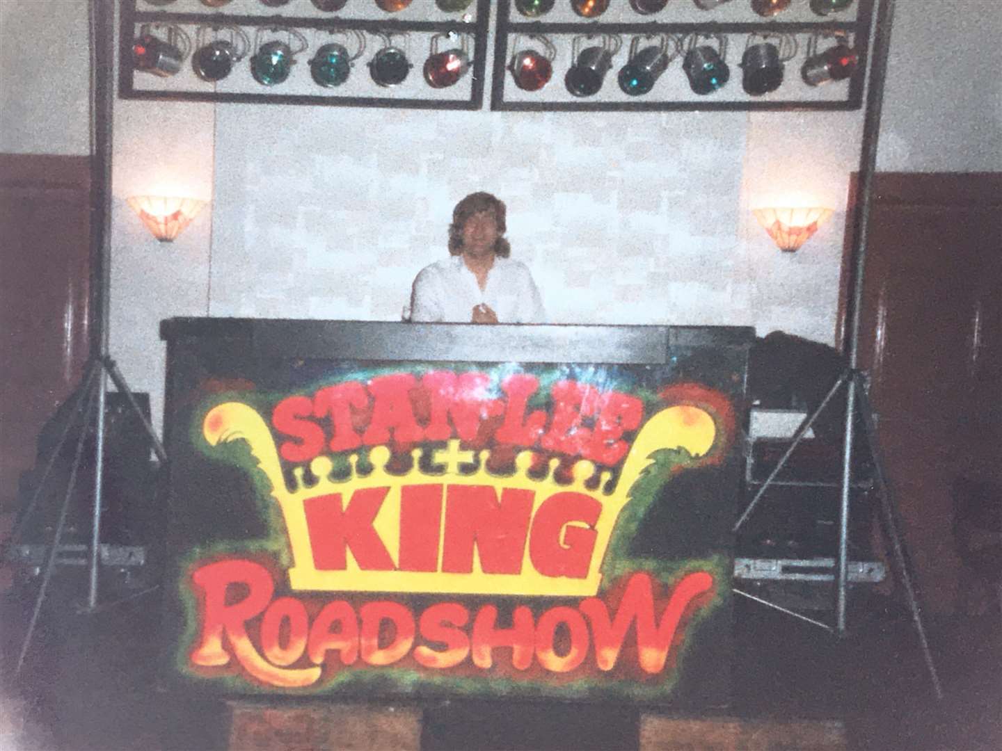 Stan Lee King as he appeared in his famous "Roadshow" performances.