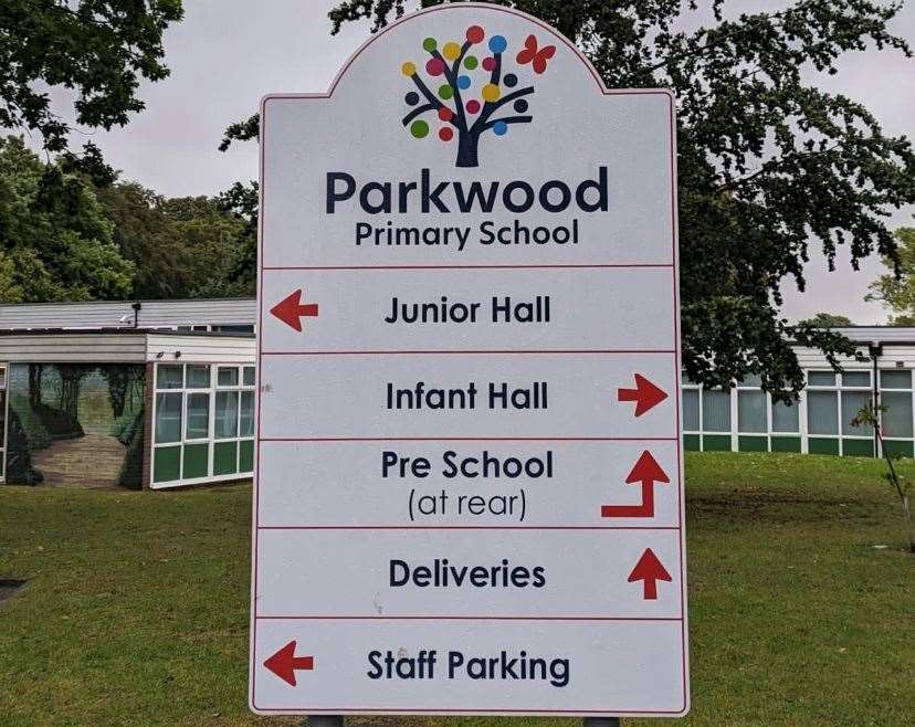 Parkwood Primary School in Deanwood Drive, Rainham