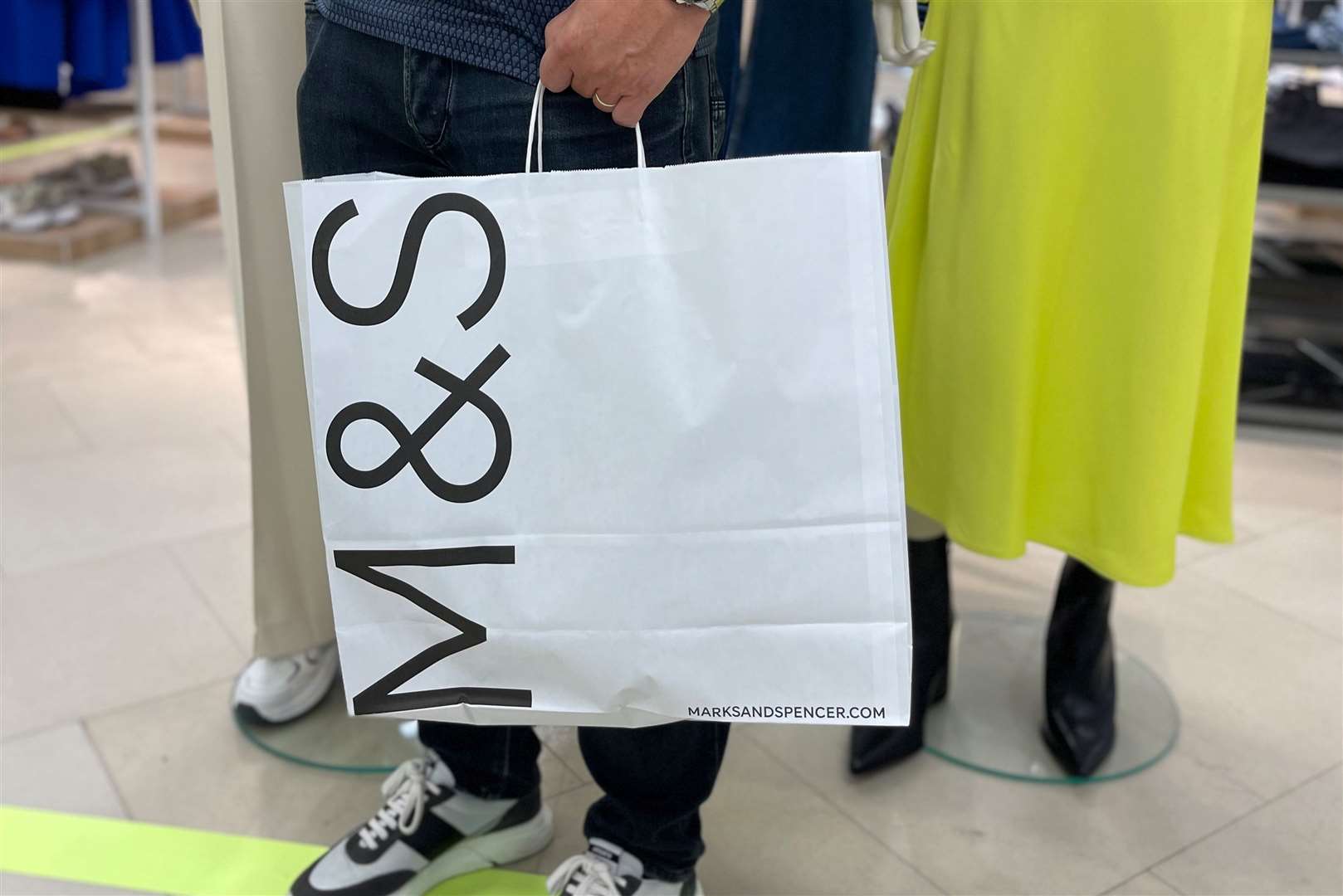 M&S is replacing all plastic bags with paper alternatives. Image: M&S.