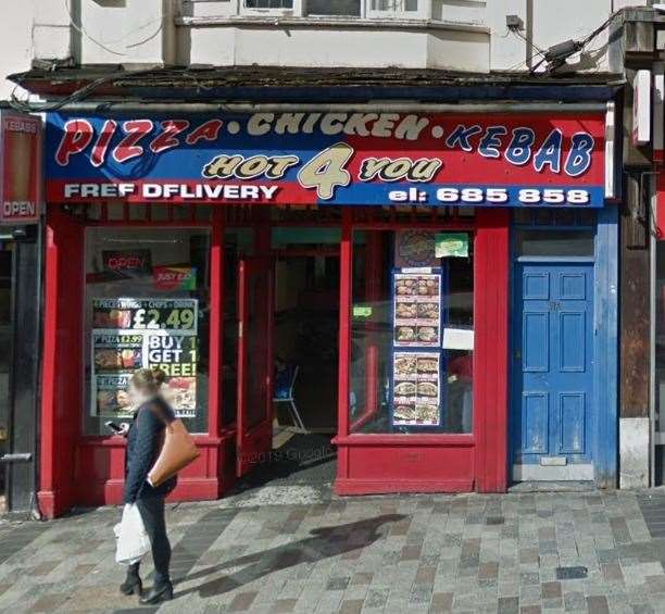 Pizza Hot 4 U in Maidstone has amazing hot wings - and it's our favourite takeaway in the town