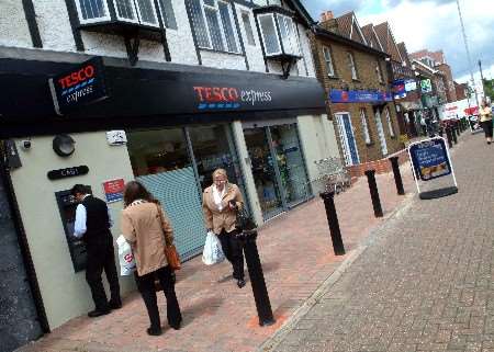 Tesco Express store in Farnham, similar to the one Tesco will build in Westbrook
