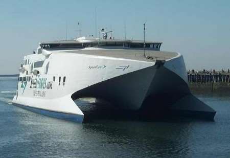 Speed One enters Boulogne harbour after SpeedFerries' launch, but there are problems over their foot passenger ban
