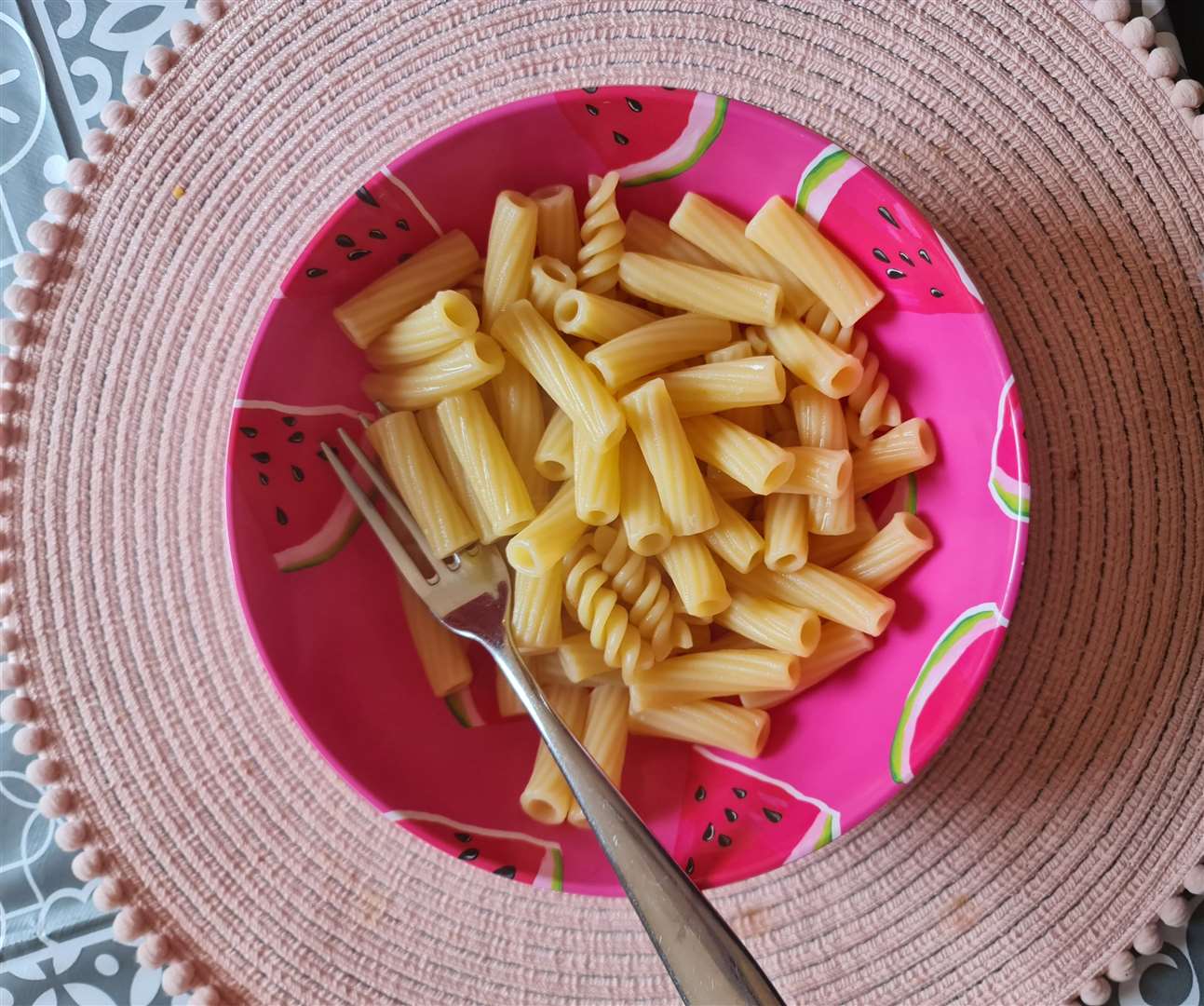 A bowl of pasta
